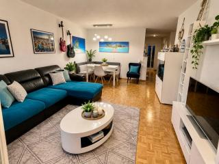 3 room apartment with lake view and free parking - 9