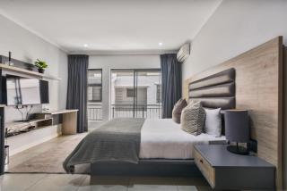 Sandton Guest Room at Middle - 0