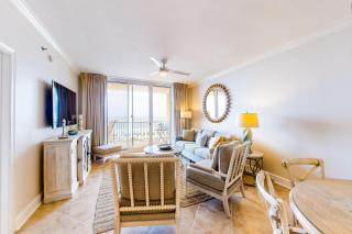 Seaside Living Elevated - Your Gulf Front Retreat Awaits with Double Beach Service - 7