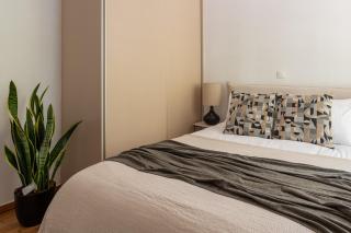 Renovated Gem near Pedion Areos Park & Museums - Athens - 9