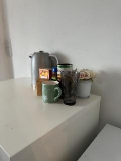 Eden Suite-Peaceful 1 Bed with Private Bathroom - 8