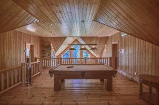 Private Hot Tub, Sauna & Games Year-Round - 8