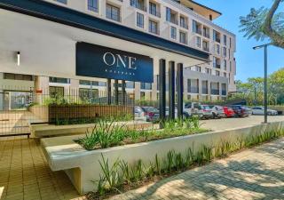 The Rosebank Luxe, City View Balcony - 7