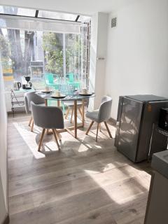 Bright King Studio ,Two blocks from Parque 93 - 1