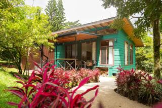 Fika Haus Monteverde - Outside Fireplace & Jacuzzi - 3