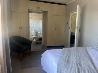 Santorini Guesthouse - 4