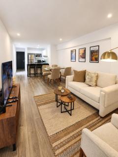 Modern 2BR Barranco with Free Parking & Fast WiFi - 0