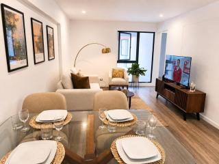 Modern 2BR Barranco with Free Parking & Fast WiFi - 1