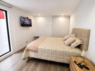 Modern 2BR Barranco with Free Parking & Fast WiFi - 7