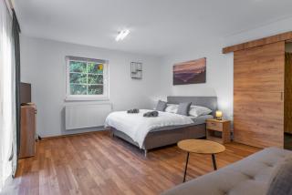 Hurby Apartments - 9