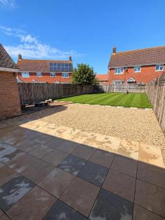 Burton House-4 Bed-Sleeps8-Private Parking For Multiple Cars-Free WIFI - 4