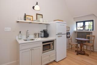 Milestone Inn - 2
