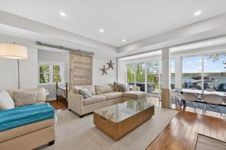 Waterfront Home City And Sunset View Plus Steps to Beach - 1