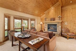 Snowmass Woodrun V 4 Bedroom Ski In, Ski Out Mountain Residence In The Heart Of Snowmass Village - 8