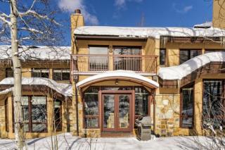 Snowmass Woodrun V 3 Bedroom Ski In, Ski Out Mountain Residence In The Heart Of Snowmass Village - 0