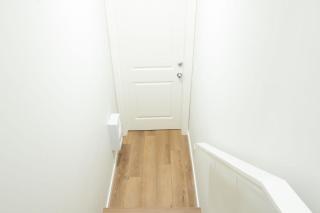 Cozy 2 Bedroom Basement Near Airport - 1