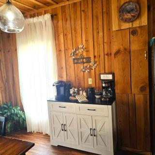 Unique Country Cabin Meets Farmhouse Modern!!! - 4