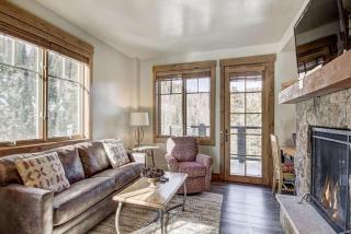 Mountain Thunder Lodge 2 Bedroom Condo - Ski In Via Skyway Skiway! - 9