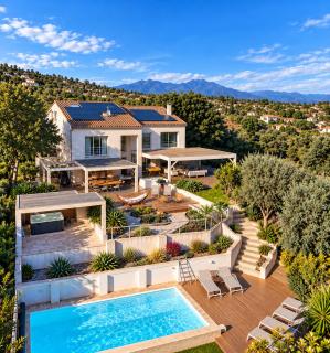 VillaSerenita Piscine chauffée, Jacuzzi, Ping-Pong, Pétanque - Ajaccio - 0