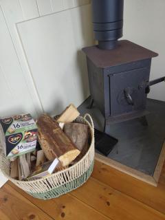 Harmony Hut Hot Tub 2 miles from beach,in rural setting Bude Cornwall - 2