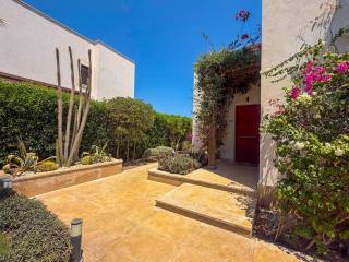 Stylish 4BR LUX Pool Villa Near Marina, Nanny Room - 2