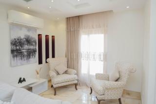 Modern 3BD in the middle of fifth settlement for families only - 2