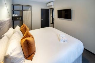 Rare Find! 3-bed CBD, Single Level, 2 car parks - 8