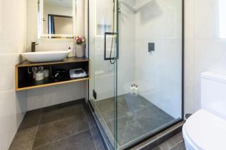 Rare Find! 3-bed CBD, Single Level, 2 car parks - 1