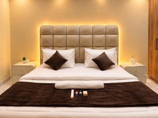 Luxury 2 Bedroom Apartment Bahria Town Phase 7 - 5