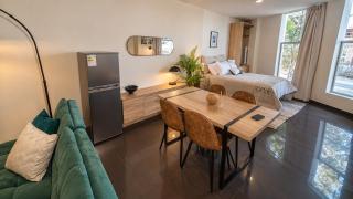 Spacious Barranco Studio with Workspace and Fast WiFi - 1