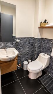 Spacious Barranco Studio with Workspace and Fast WiFi - 6