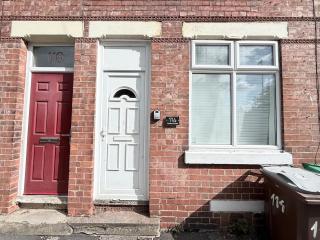 The Nottingham Forest House - 1