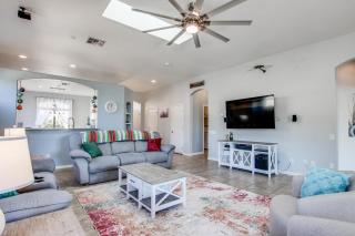 Desert Oasis: Tucson Home w/ Private Swim Spa - 4