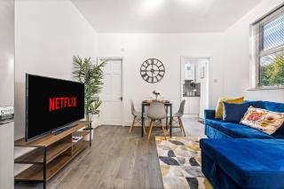 Stylish Garden Apartment 2 Beds 2 Baths with Free Parking - 9