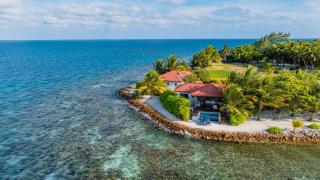 Ray Caye Island Resort - 7