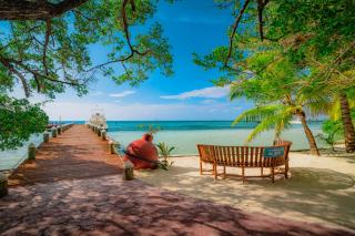 Ray Caye Island Resort - 8