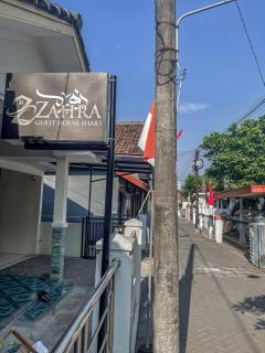 Zahra Guesthouse Shar'i - 9