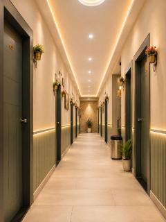 Hotel Silverkey Inn - Mathura - 1