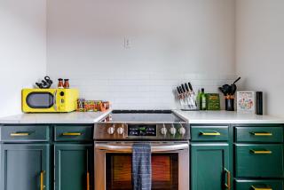 Jungle House Luxury Stays - Downtown Chillicothe - 3
