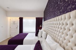 Luxury 5-Suite Mansion with Heated Pool - 5