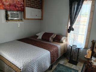 Geraldton Rooms Unit D - 6