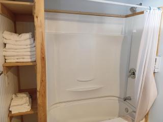 Geraldton Rooms Unit D - 1