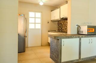Family House with Private Jacuzzi & Pool, 3 Bedrooms - 7