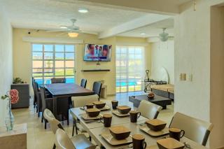 Family House with Private Jacuzzi & Pool, 3 Bedrooms - 2