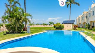 Family House with Private Jacuzzi & Pool, 3 Bedrooms - 0