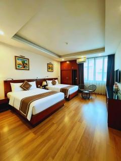 Camellia Hotel - 4