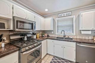 Your Modern & Cozy Haven in the Heart of Tulsa - 7