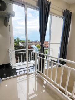 Arla Guesthouse Comfortable 3BR Jogja Home - 3