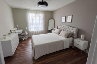 Quiet Gated Condo Near Universal with Pool and View - 6