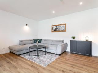 Mosers Apartment - 3